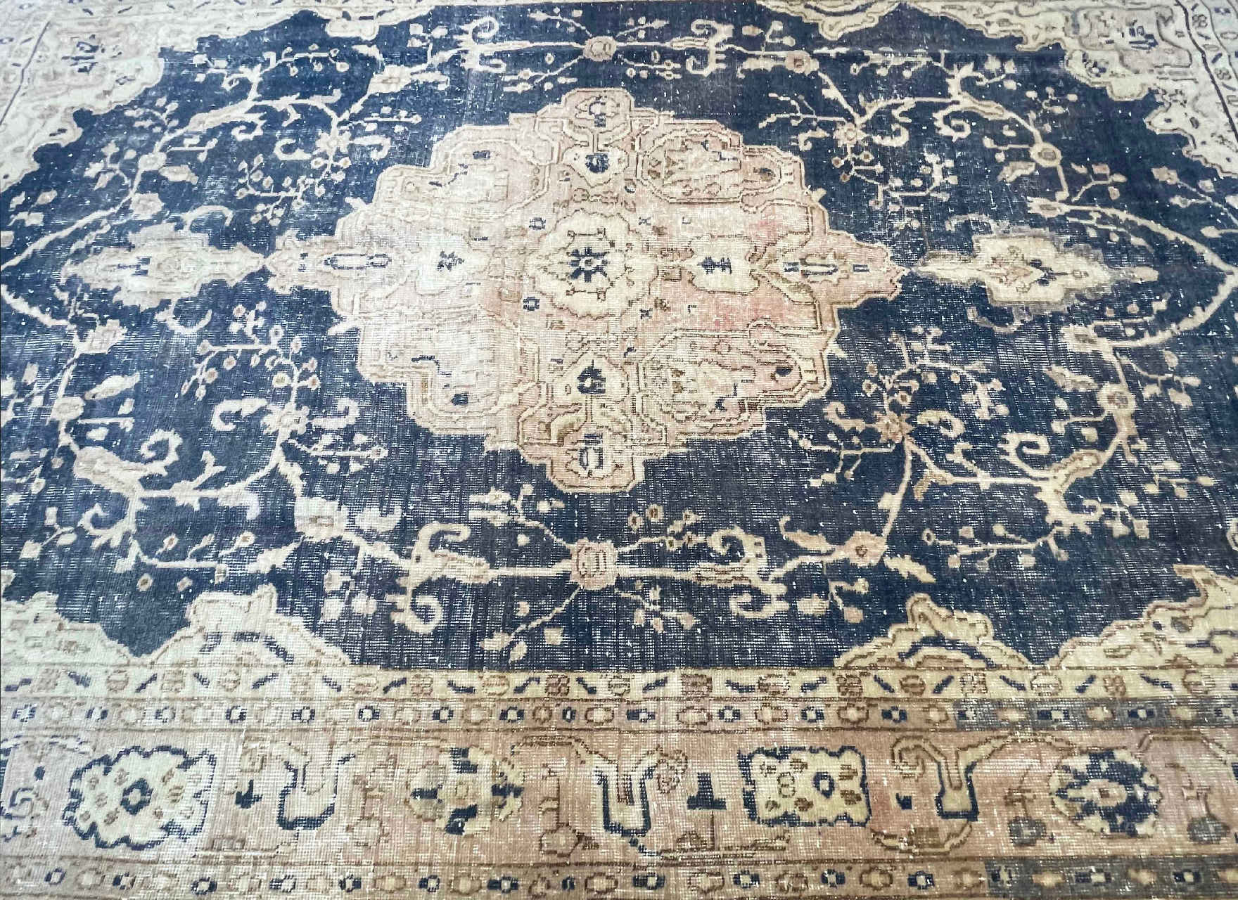 Tabriz Blue