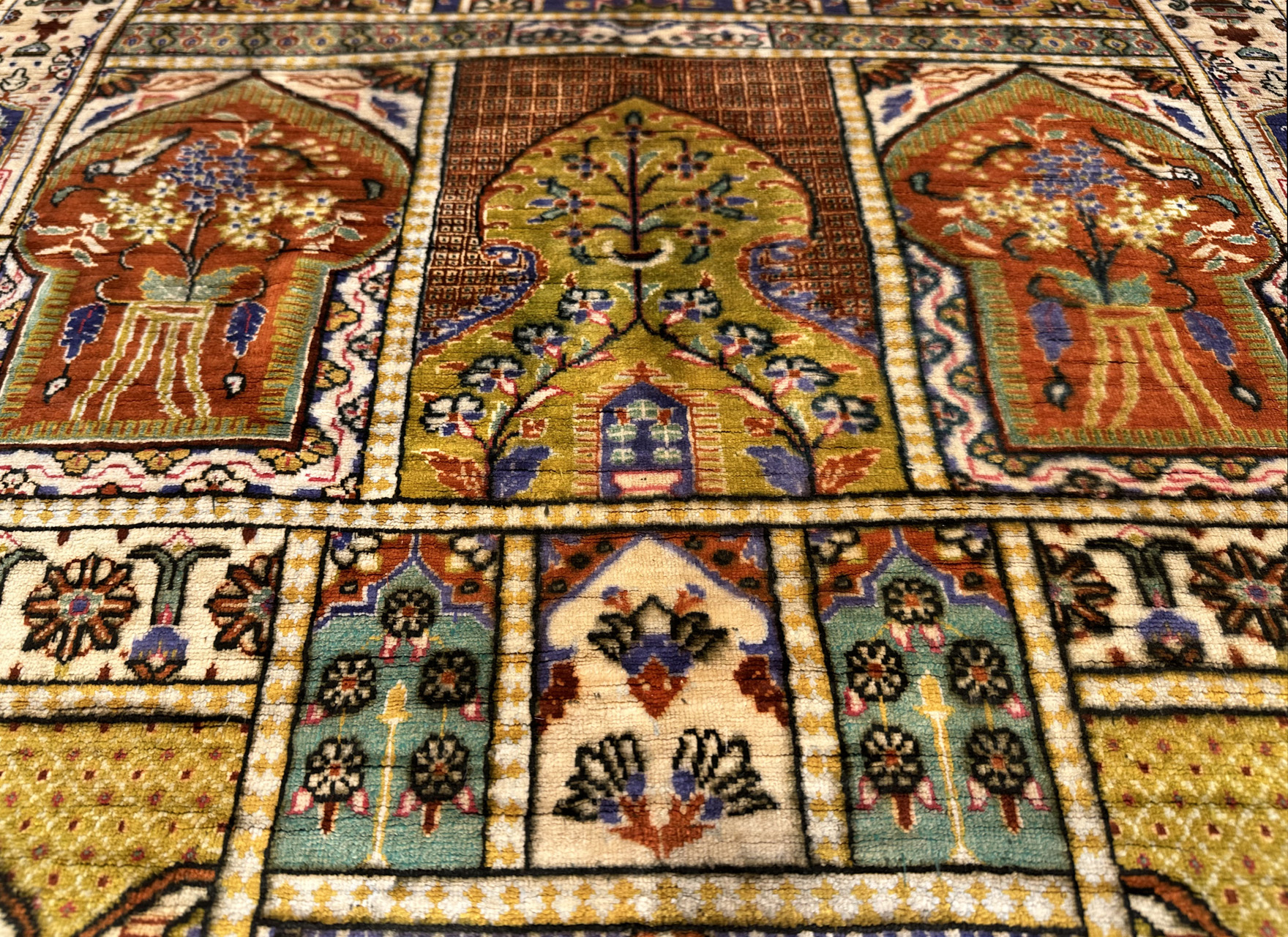Old Qum Silk