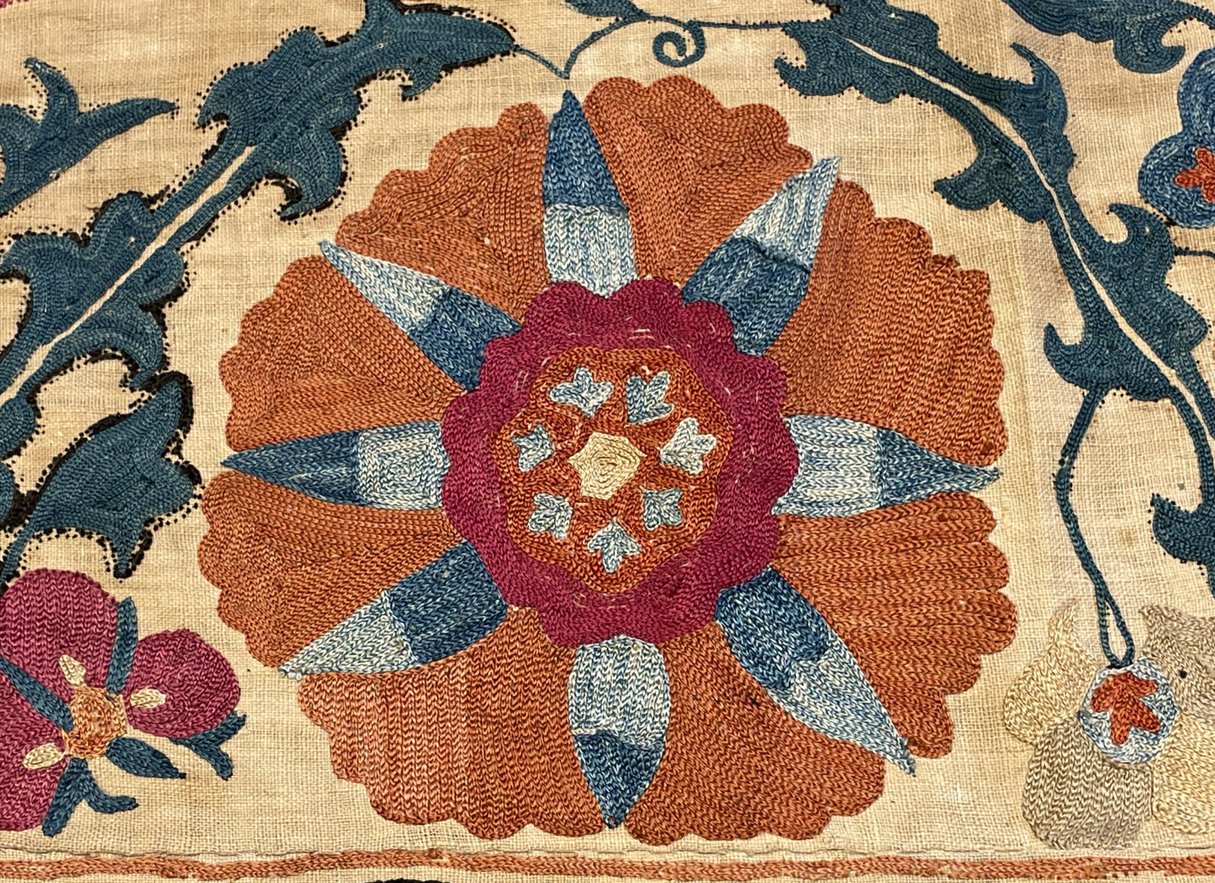 Bokhara Nim Suzani